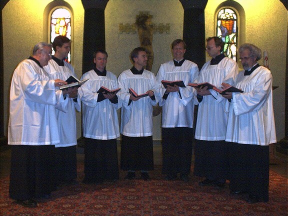Choralschola Mater Dolorosa ( in der Kirche )
